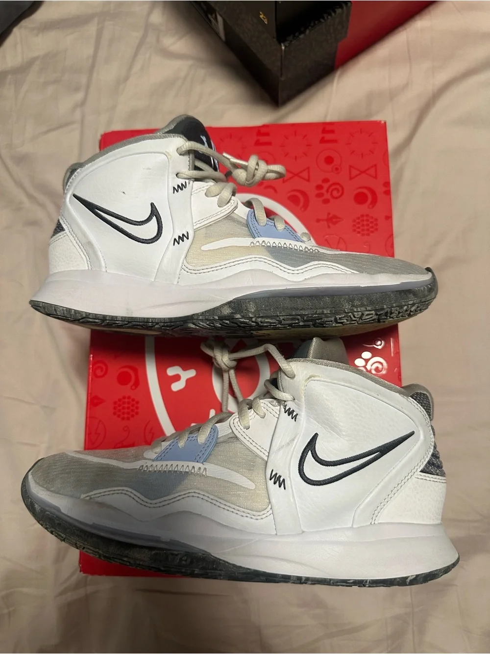 Nike Kyrie Irving 8 Infinity Sz 5.5Y/7W OG ALL